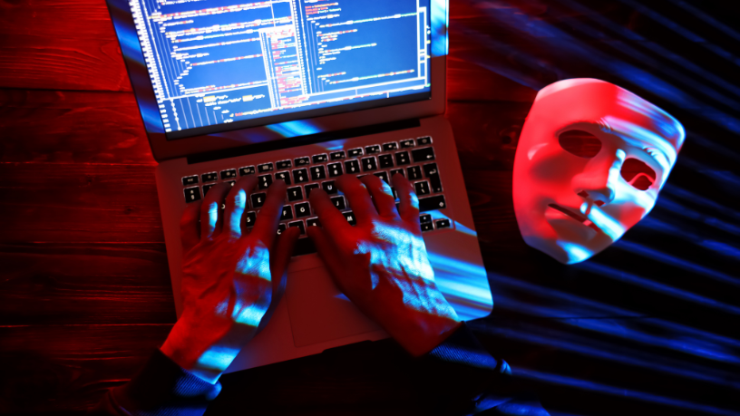 Golpes digitais miram empresas médias por segurança frágil, alerta Dr. Jonatas Lucena.
