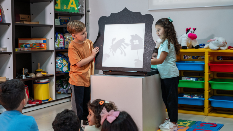 Descubra com a Brink Mobil por que os playgrounds de madeira plástica são aliados do meio ambiente e da educação.
