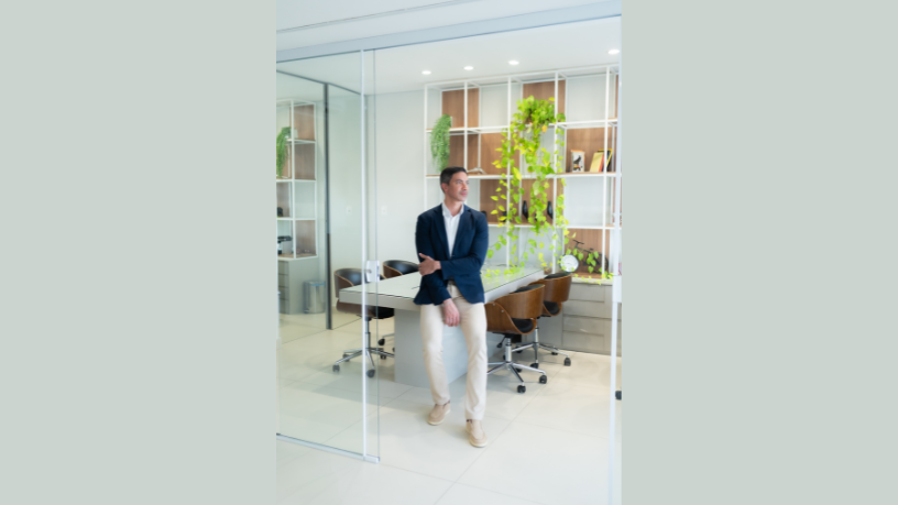 Paulo Henrique Silva Maia analisa como o setor imobiliário se adapta ao estilo de vida digital e flexível da geração Z.