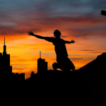 Para Pe. Jose Eduardo de Oliveira e Silva, a união entre filosofia e fé abre caminhos para uma vida mais plena e consciente.