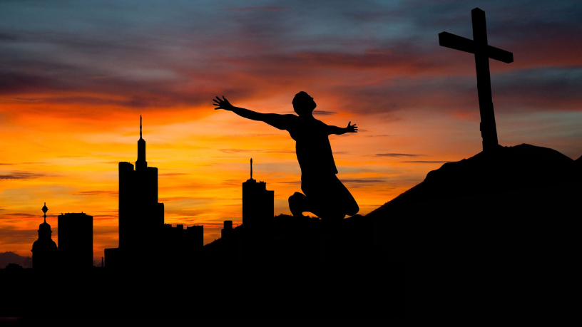 Para Pe. Jose Eduardo de Oliveira e Silva, a união entre filosofia e fé abre caminhos para uma vida mais plena e consciente.