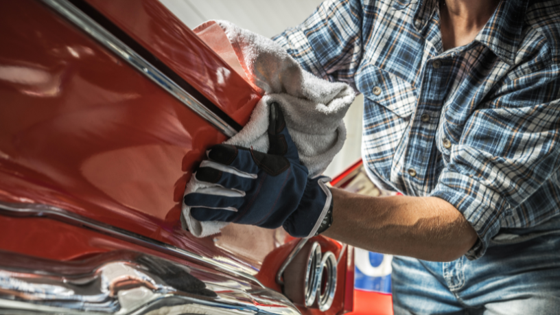 Diego Borges mostra como restaurar veículos antigos é mais do que um ofício — é uma forma de manter viva a memória e o valor do tempo.