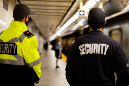 A eficiência operacional em missões de alto risco depende de planejamento estruturado e protocolos claros, afirma Ernesto Kenji Igarashi.