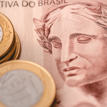 Boletim Macrofiscal atualiza cenário da economia: o que muda para inflação, crédito e consumo no Brasil