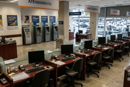 Selic cai para 13,75%, mas mercado eleva previsão de inflação: o que muda para crédito, investimentos e consumo